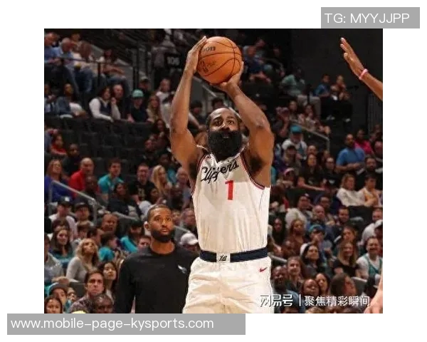 自96-97赛季以来至少三次半场得分35的球员统计科比哈登詹姆斯库里均在列 自96-97赛季以来至少三次半场得分35的球员统计科比哈登詹姆斯库里均在列